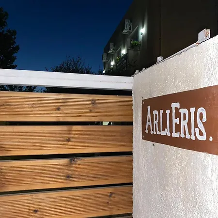 Penzion Arli&eris Vlorë