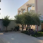 Πανσιόν Arli&eris *