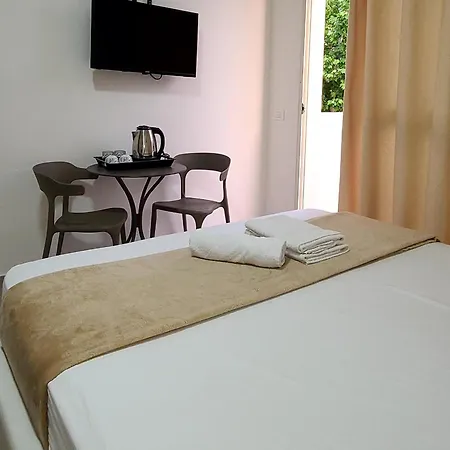 Arli&eris Guest house