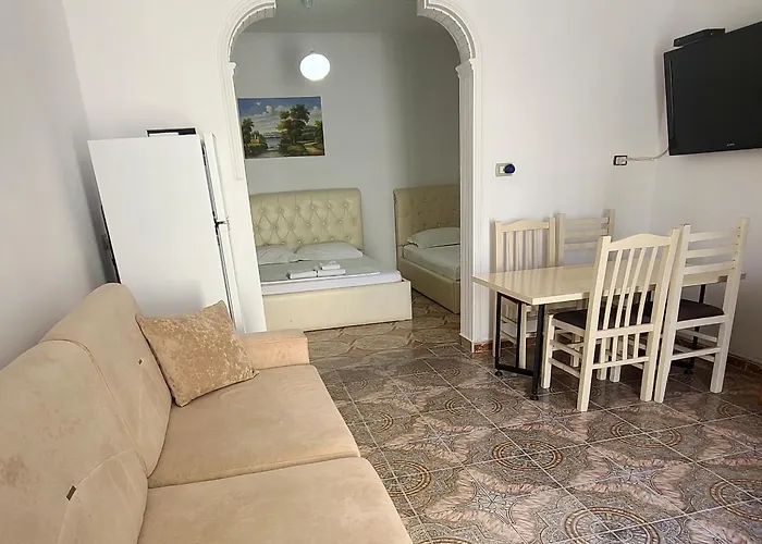 Pensjonat Arli&eris Wlora